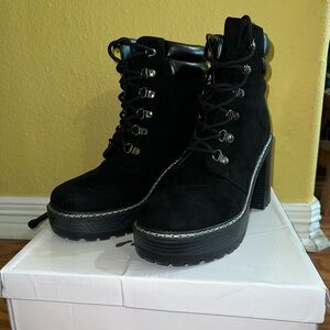 OLIVIA MILLER LUG HEEL BOOTS